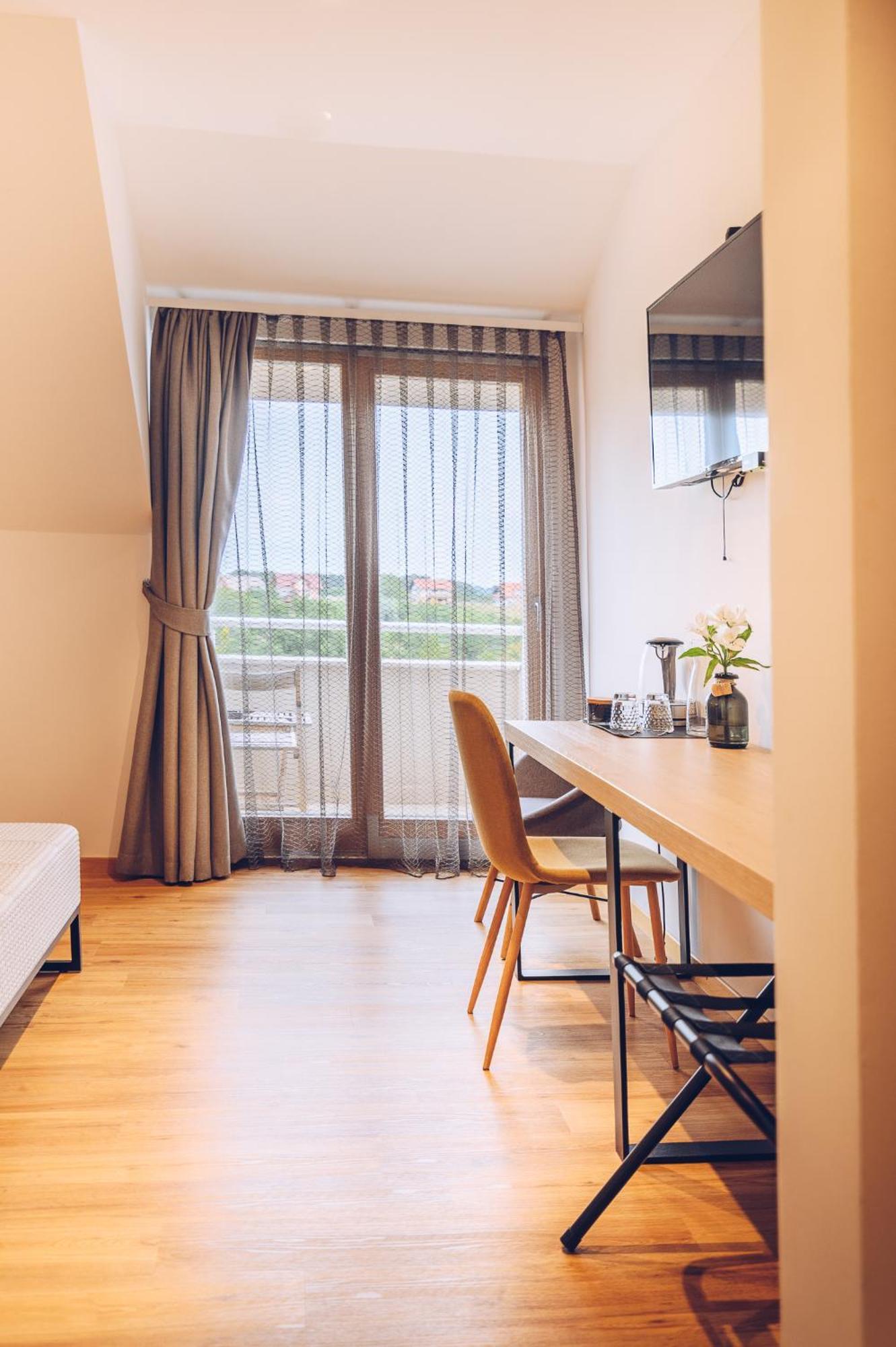 Tri Lucke Hotel & Restaurant Кршко Номер фото